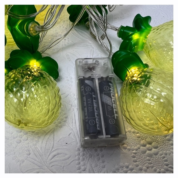 Urban Shop Novelty Decorative Pineapple LED String Lights NIB - Picture 8 of 8